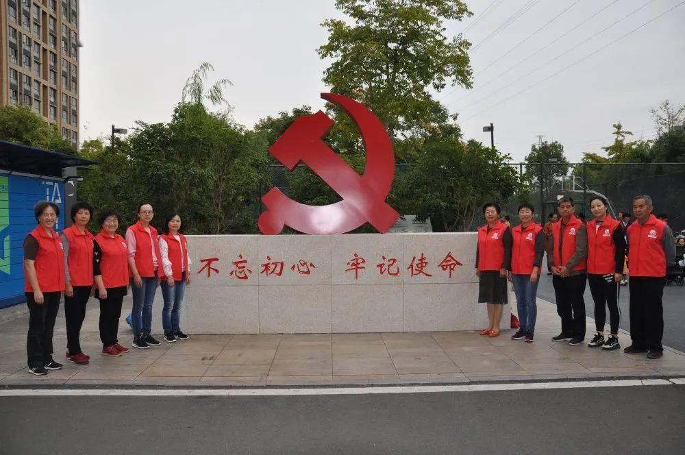 泽连斯基隔空喊话特朗普 乌军内部“大换血”